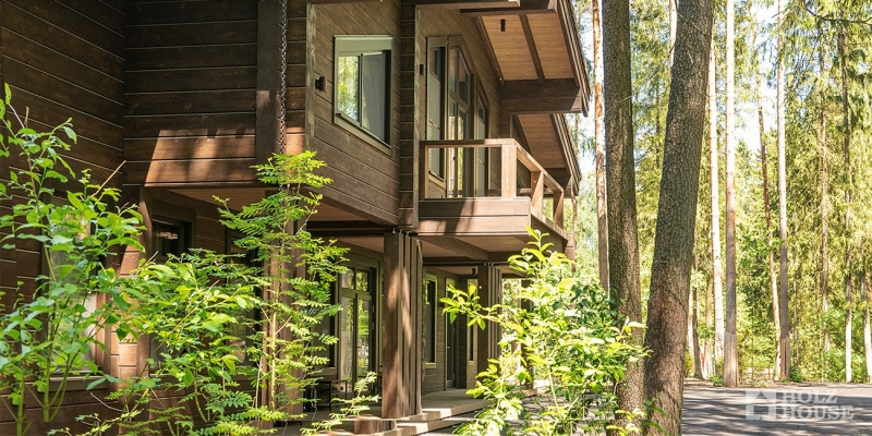 Двухэтажный дом из клееного бруса с террасой и балконом по проекту Австрия v4 - фото 9 на сайте Holz House